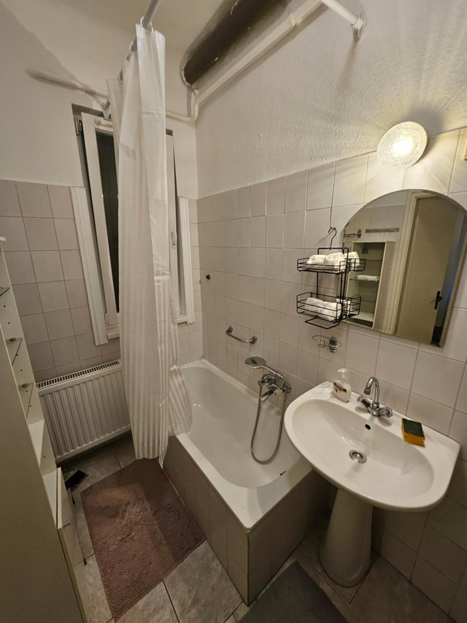 Pet Friendly 2Bdr Apartment Budapest Eksteriør bilde